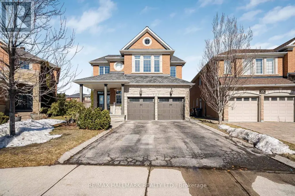 46 Customline Drive, Brampton (Fletcher's Meadow)