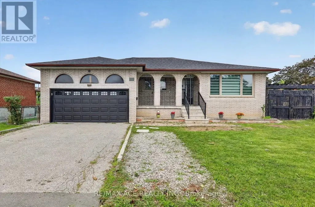 124 Honeywood Road, Toronto (Glenfield-Jane Heights)