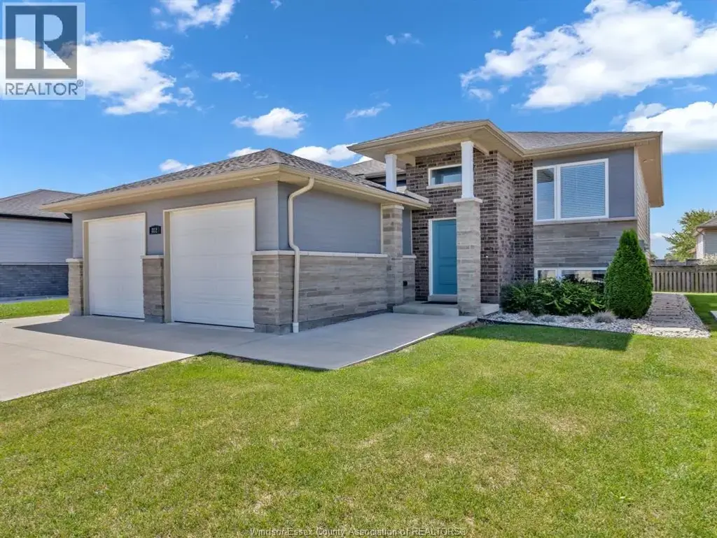 304 Sweetman Avenue, Essex