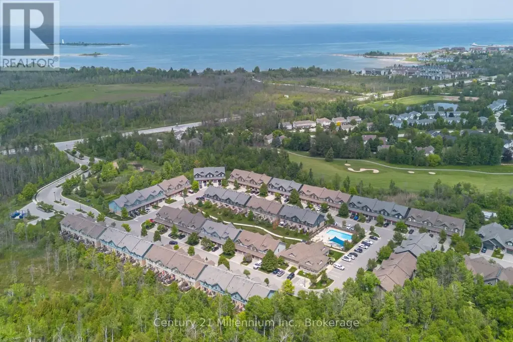 37 - 37 Silver Glen Boulevard, Collingwood