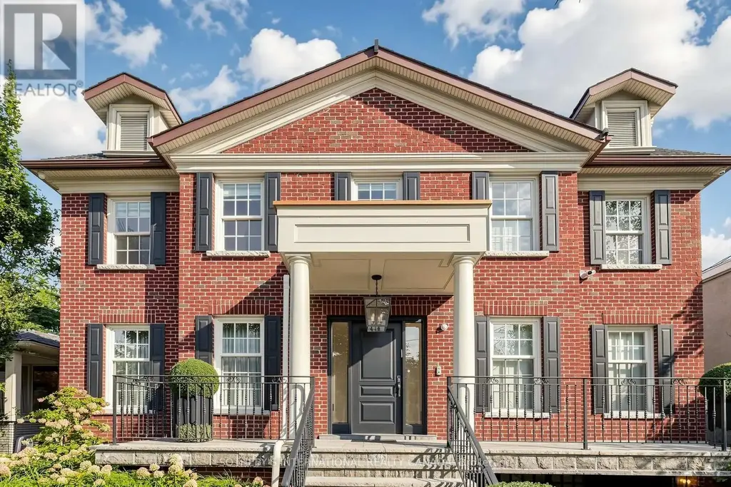 230 Hillhurst Boulevard, Toronto (Bedford Park-Nortown)