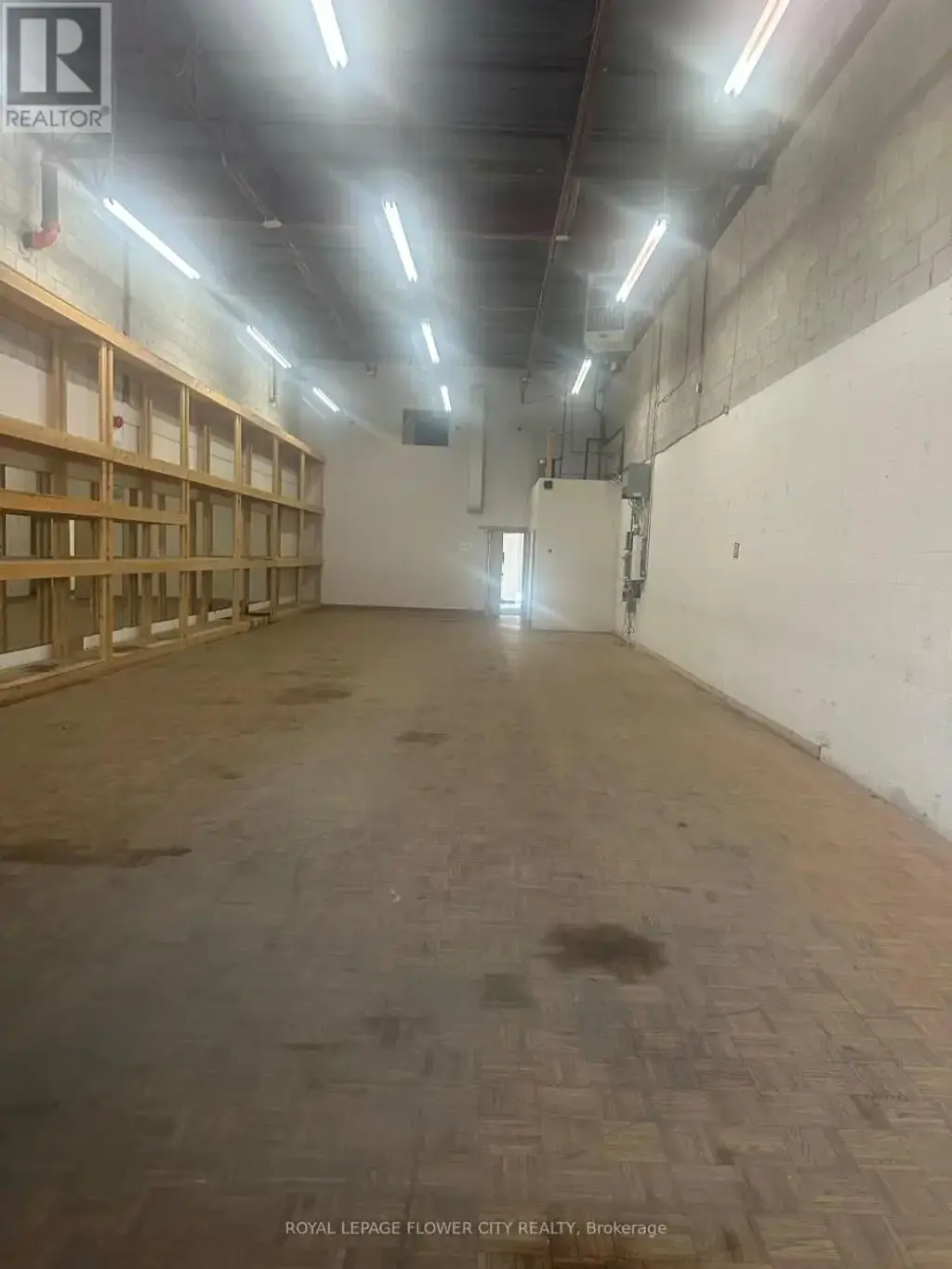 G09 - 2750 14th Avenue, Markham (Milliken Mills West)