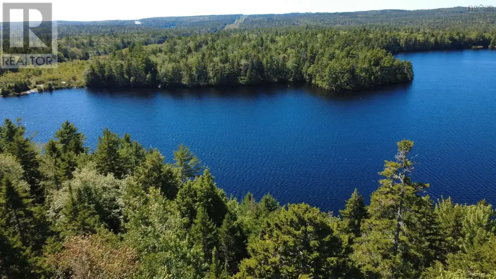 Lot Vinegar Lake, Hubbards