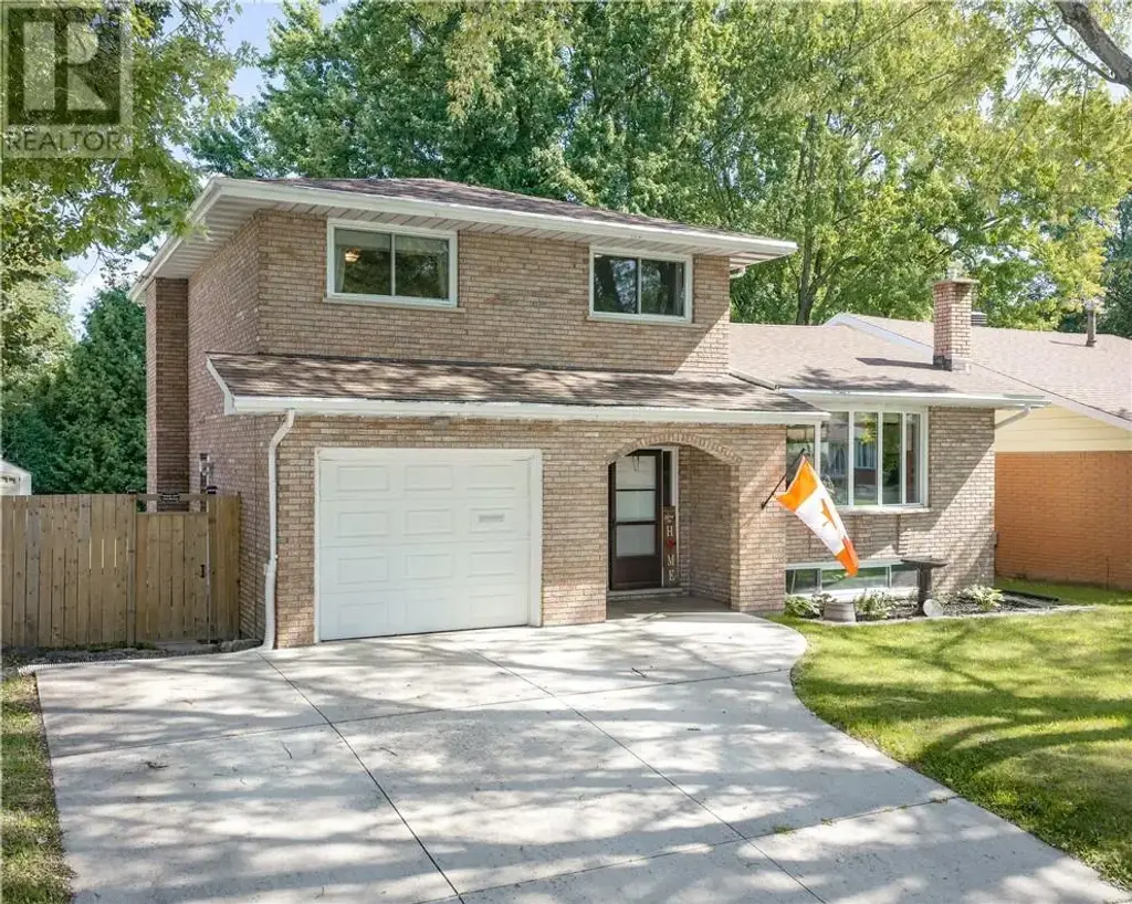 794 Auger Avenue, Sudbury