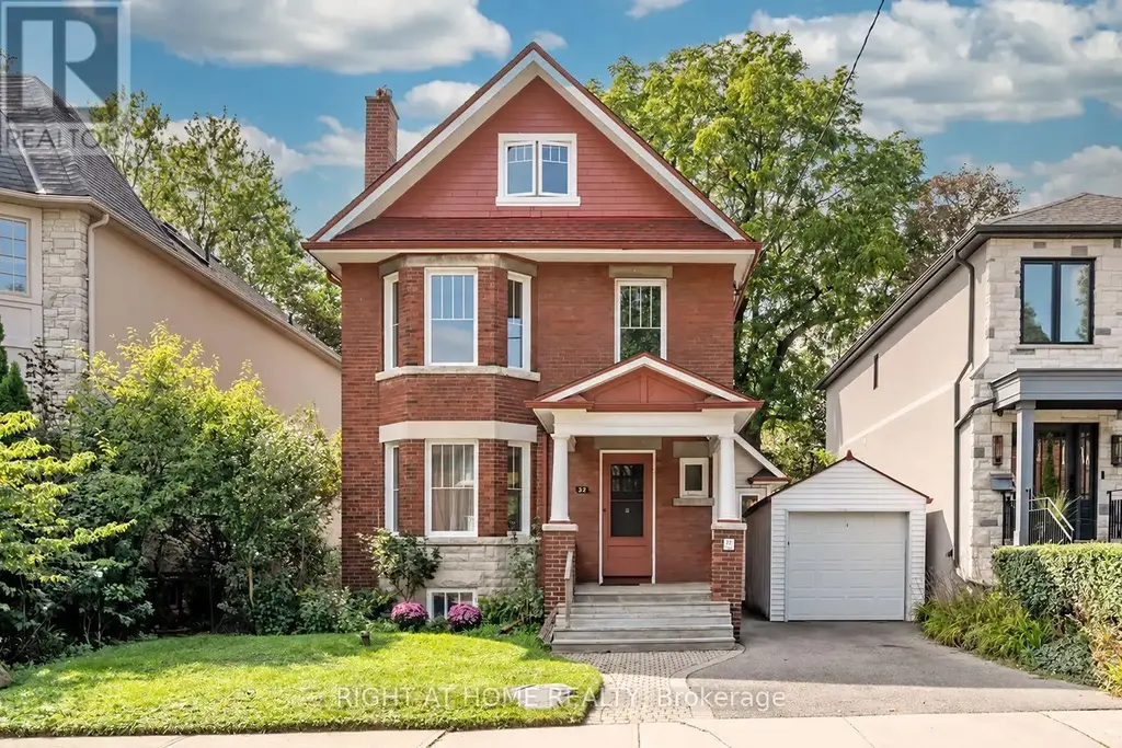 32 Belcourt Road, Toronto (Mount Pleasant East)