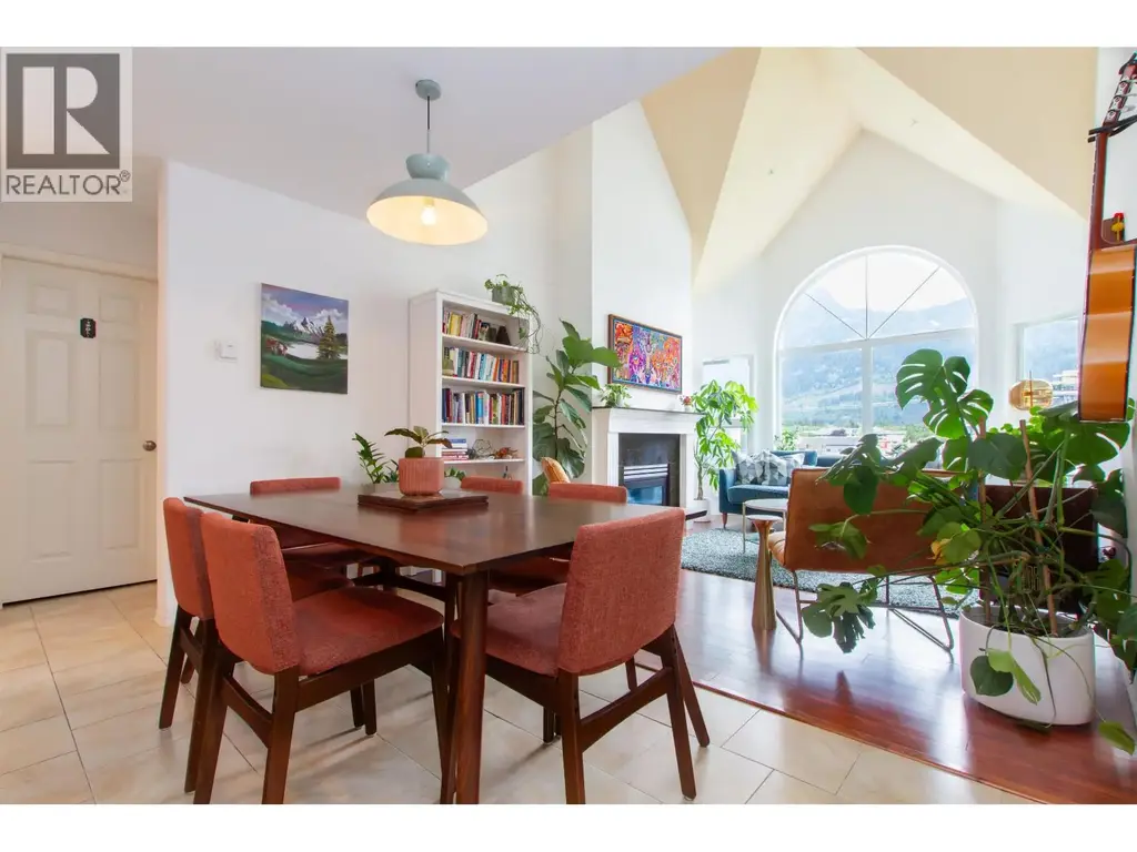 310 1466 Pemberton Avenue, Squamish