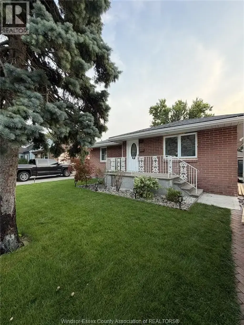 2509 Rossini Boulevard Unit# A, Windsor