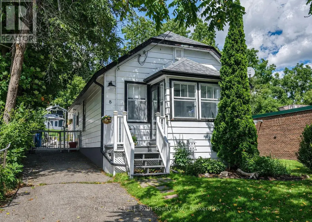 8 Dunn Avenue, Orillia