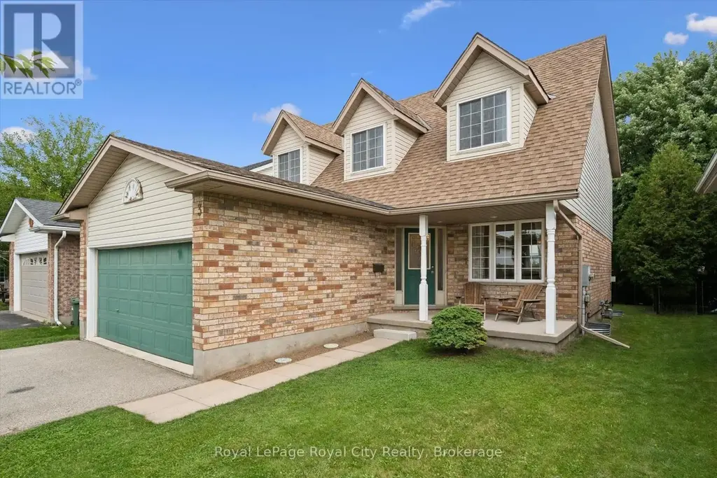 3 Munroe Crescent, Guelph (Clairfields/Hanlon Business Park)