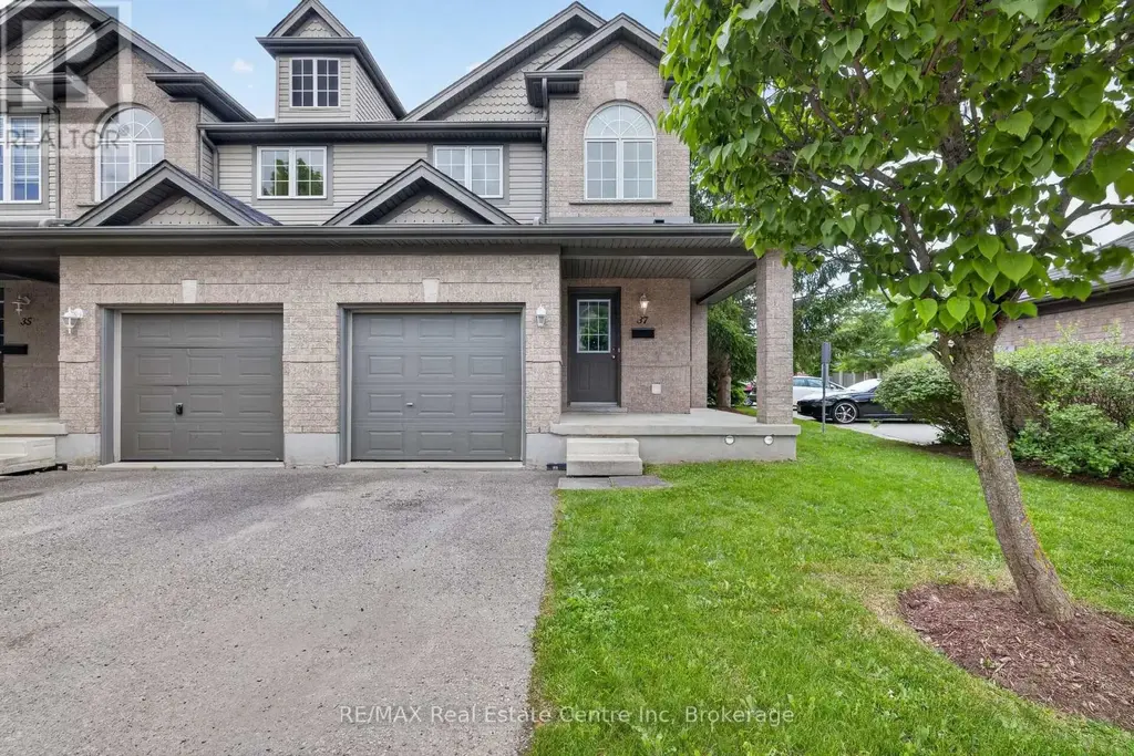 37 - 30 Vaughan Street, Guelph (Clairfields/Hanlon Business Park)