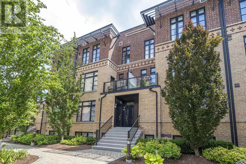 28 - 8169 Kipling Avenue, Vaughan (West Woodbridge)