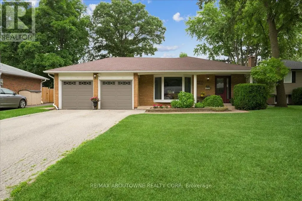 2033 Saxon Road, Oakville (WO West)