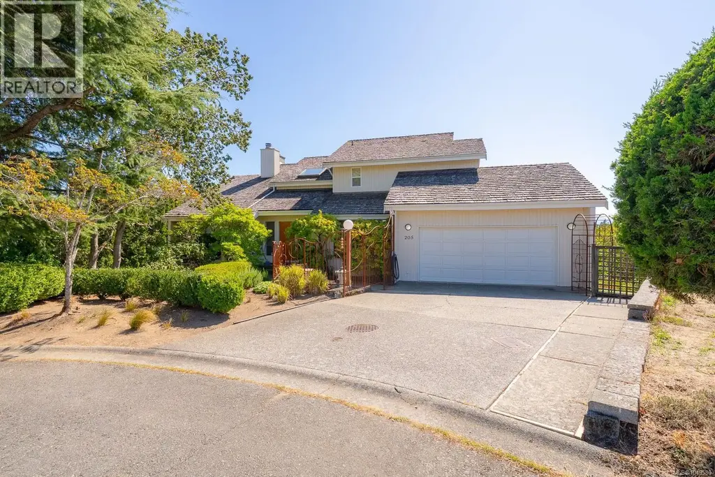 205 Scarborough Pl, Nanaimo