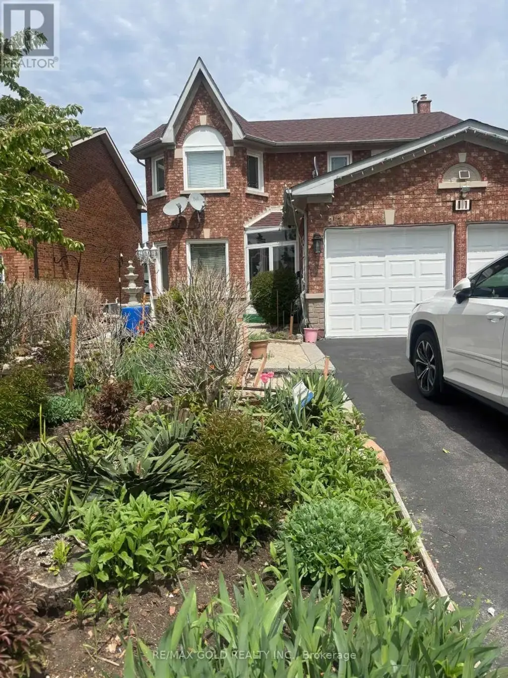 11 Eagleridge Drive, Brampton (Sandringham-Wellington)
