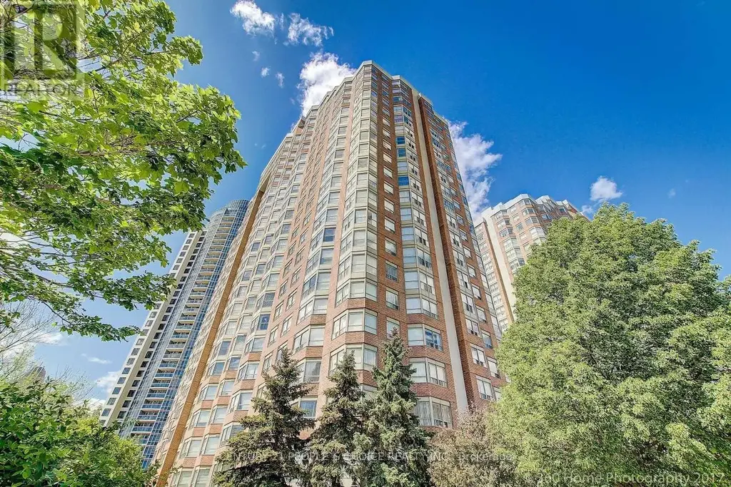 1601 - 335 Webb Drive, Mississauga (City Centre)
