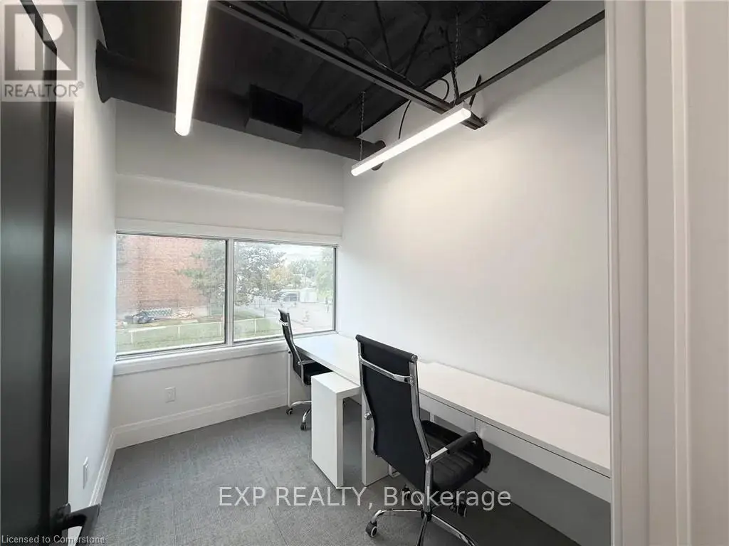 Office #2 - 156 Parkdale Avenue N, Hamilton (McQuesten)