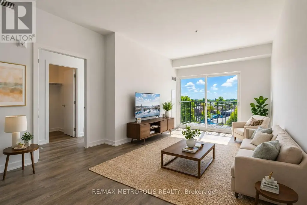 422 - 430 Essa Road, Barrie (Holly)