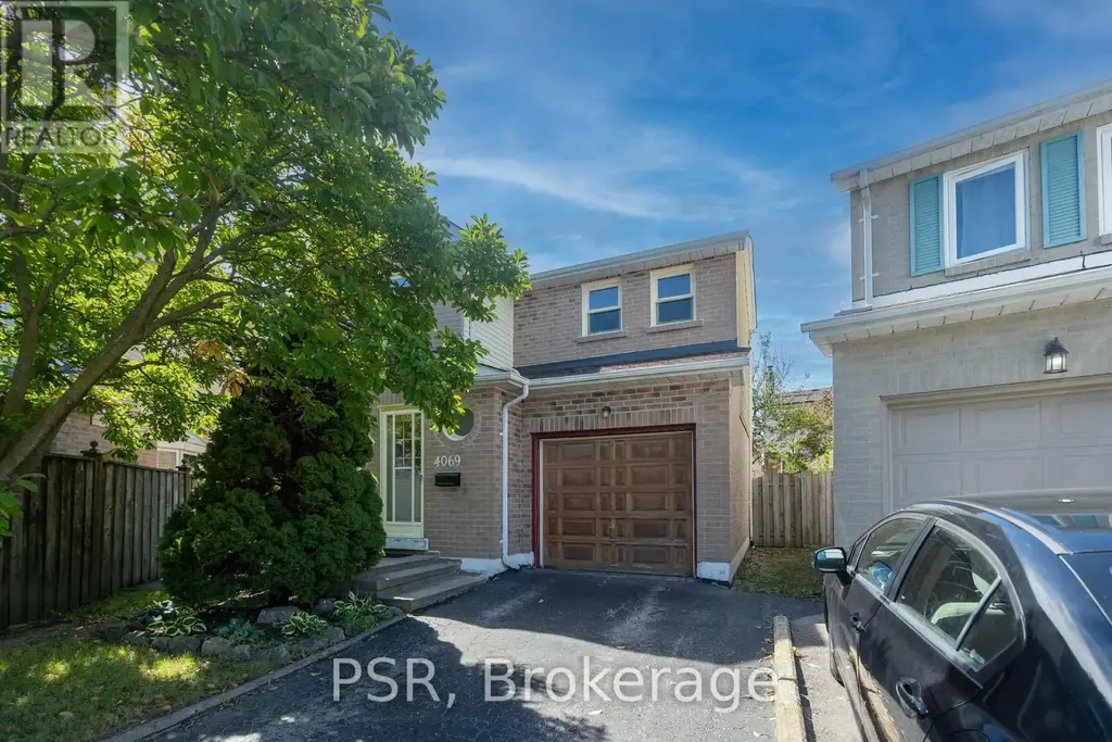 4069 Chelmsford Court, Mississauga (Creditview)