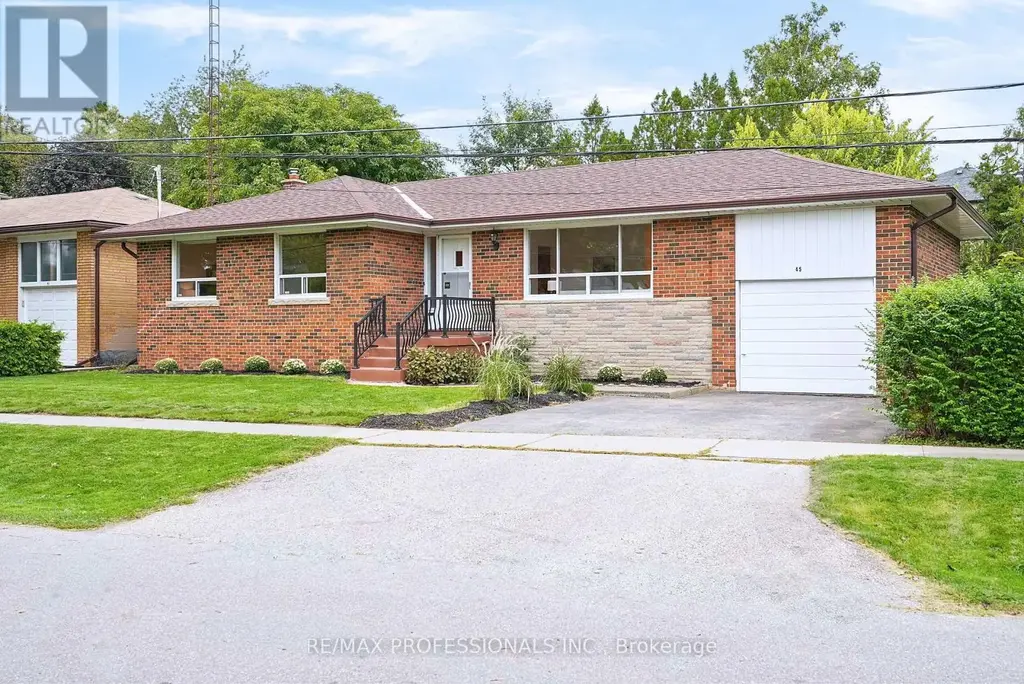 45 Fernalroy Boulevard, Toronto (Stonegate-Queensway)