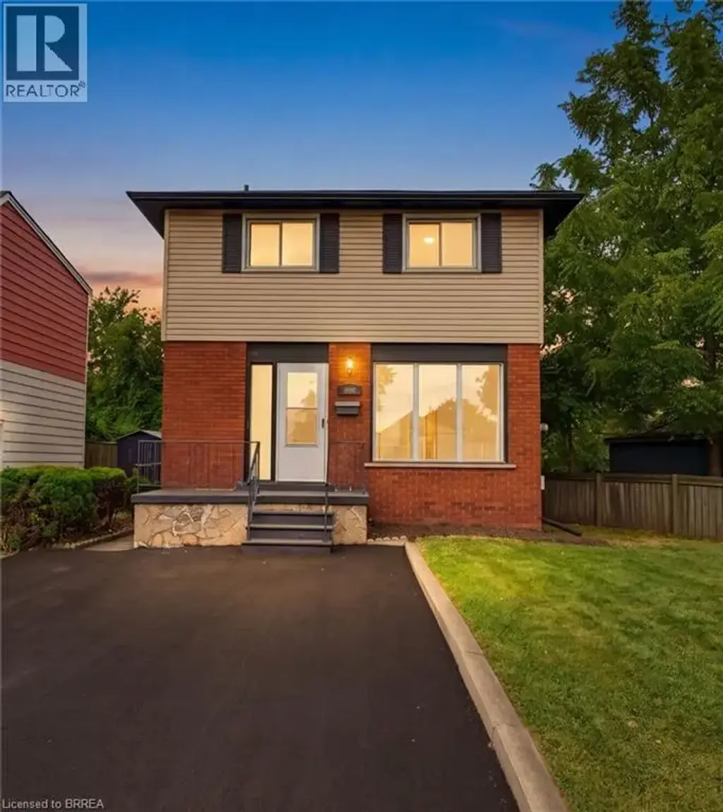 805 Tate Avenue, Hamilton