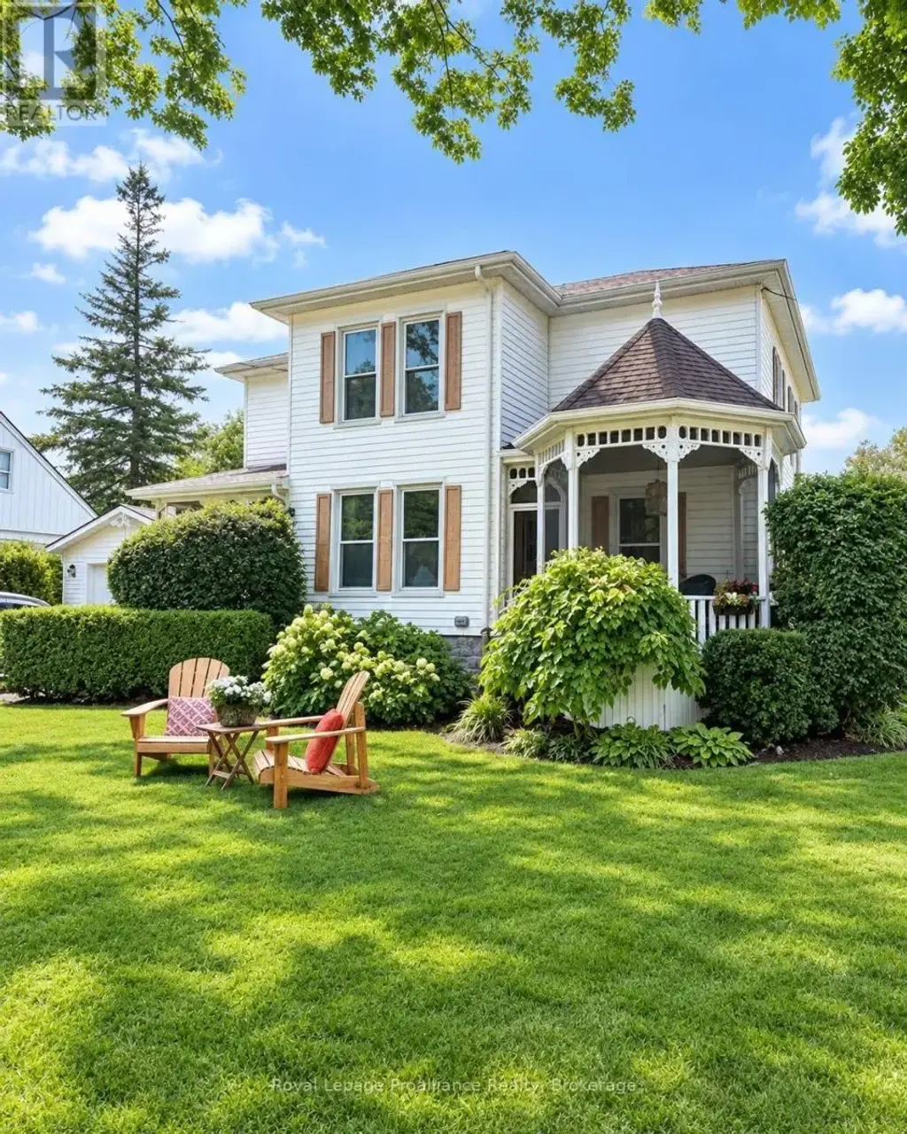 47 Paul Street, Prince Edward County (Picton)