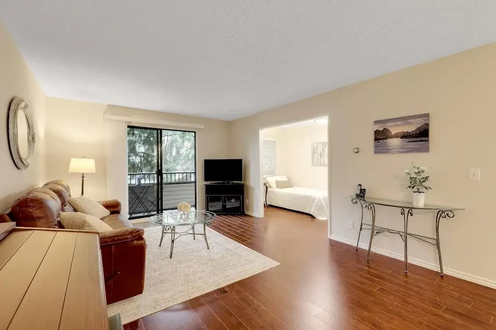 211 20460 54 Avenue, Langley