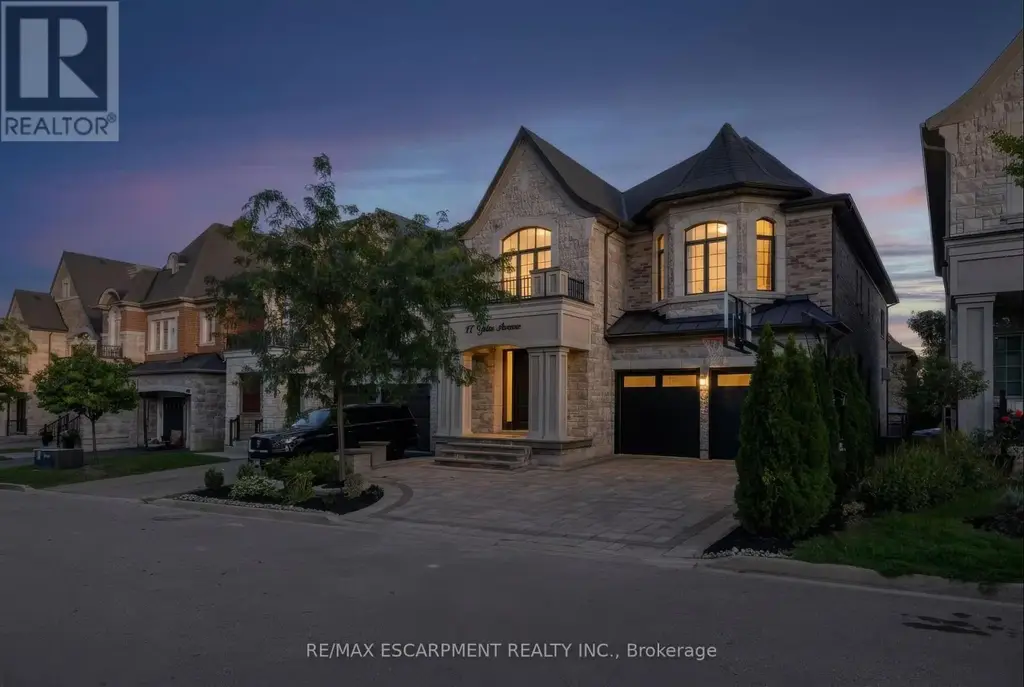17 Yates Avenue, Vaughan (Patterson)