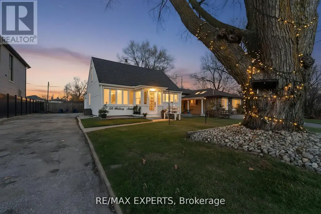 100 Wallasey Avenue, Toronto (Humberlea-Pelmo Park)