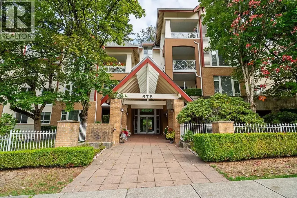 207 678 W Queens Road, North Vancouver