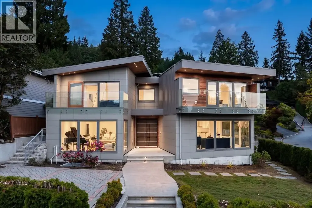 4716 Skyline Drive, North Vancouver