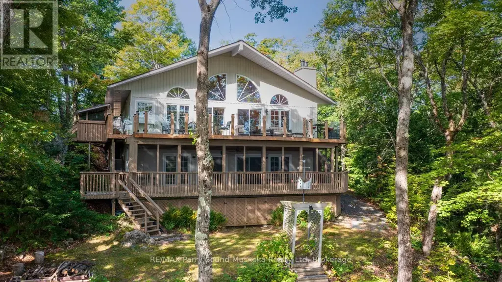 326 Blue Lake Road, Seguin