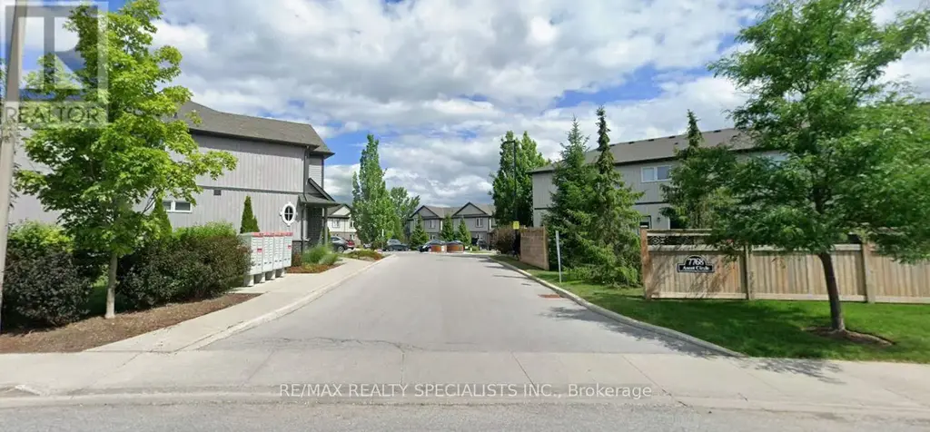 4 - 7768 Ascot Circle, Niagara Falls (Ascot)