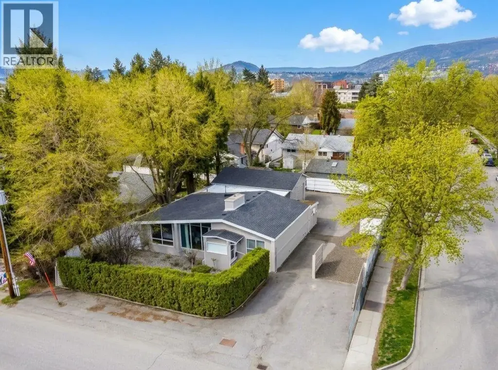1201 Kelglen Crescent, Kelowna