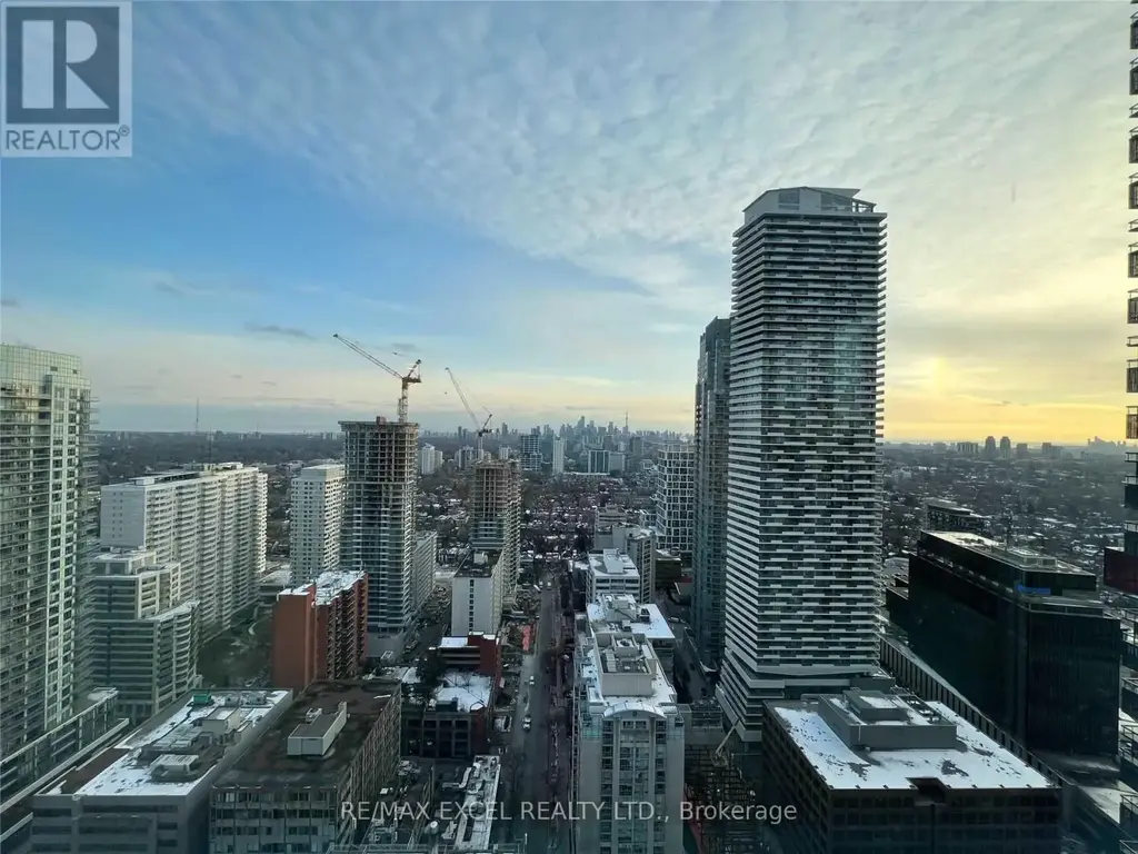 3205 - 39 Roehampton Avenue, Toronto (Mount Pleasant West)