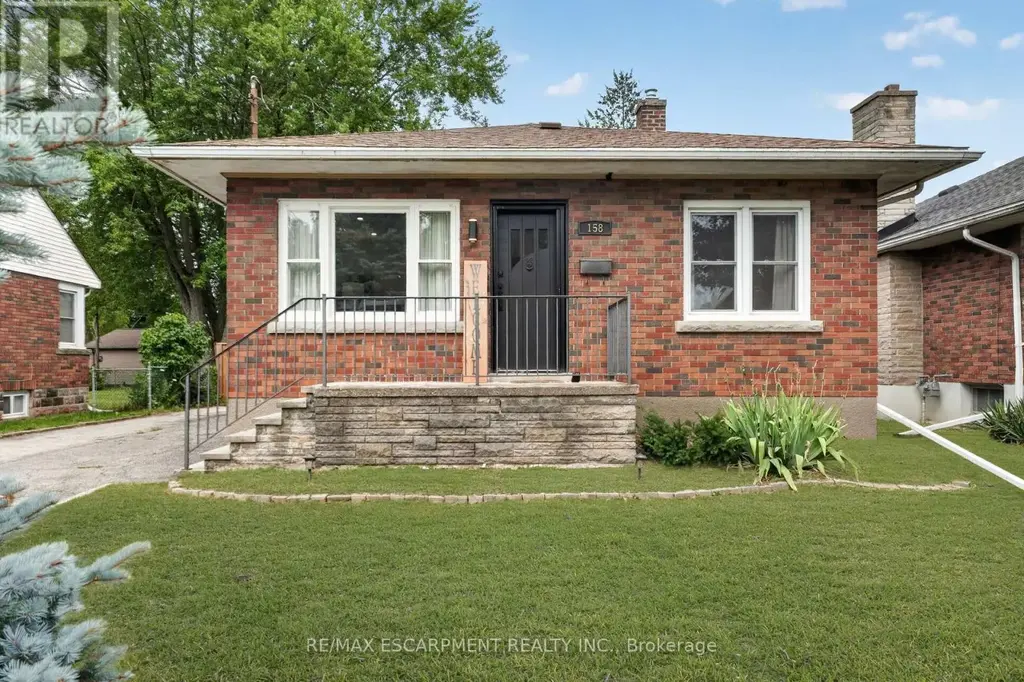 158 Homewood Avenue, Port Colborne (Bethel)
