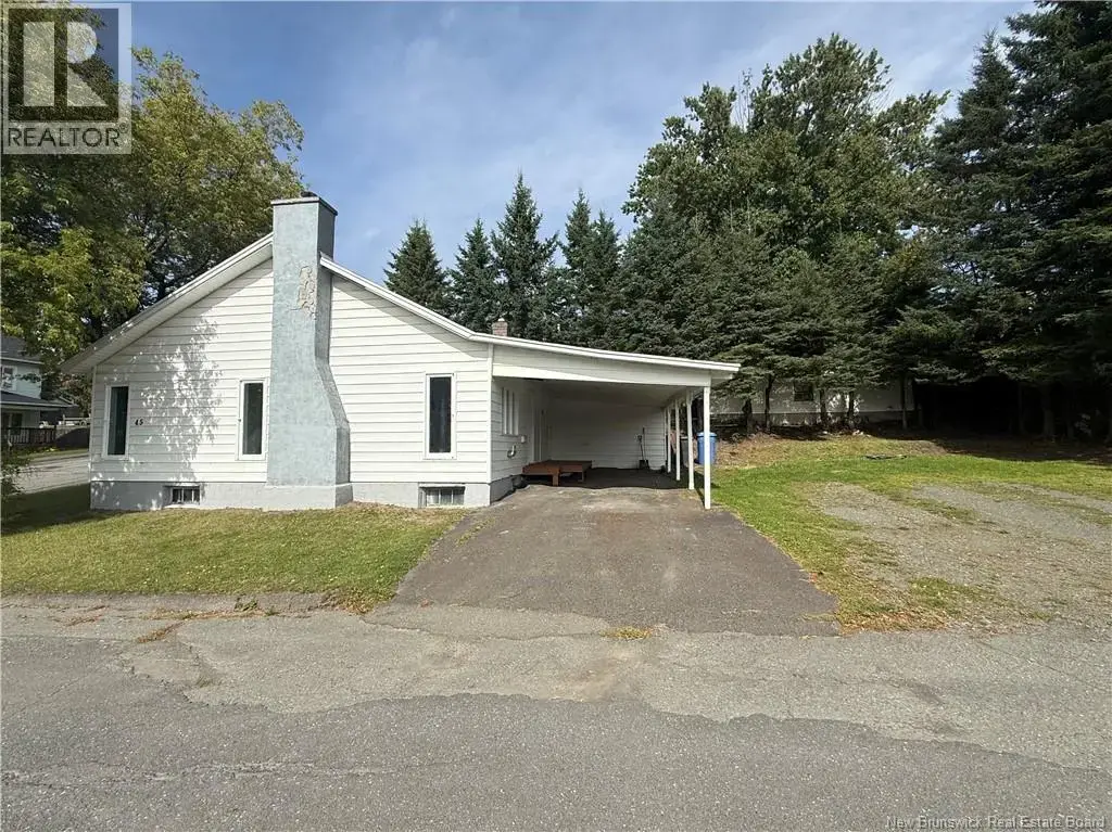 45 42e Avenue, Edmundston
