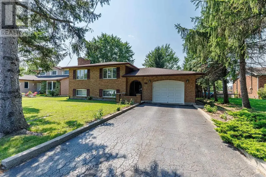 233 West Side Road, Port Colborne (Main Street)
