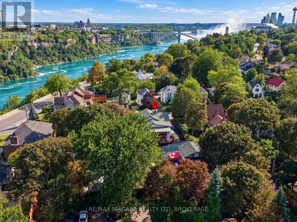 4291 Simcoe Street, Niagara Falls (Downtown)
