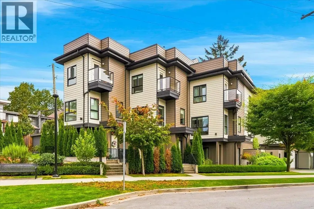 226 E 8th Street, North Vancouver