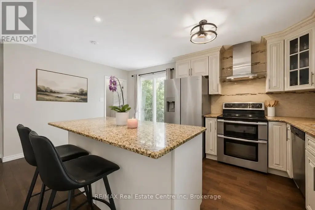 369 West Acres Drive, Guelph (Willow West/Sugarbush/West Acres)