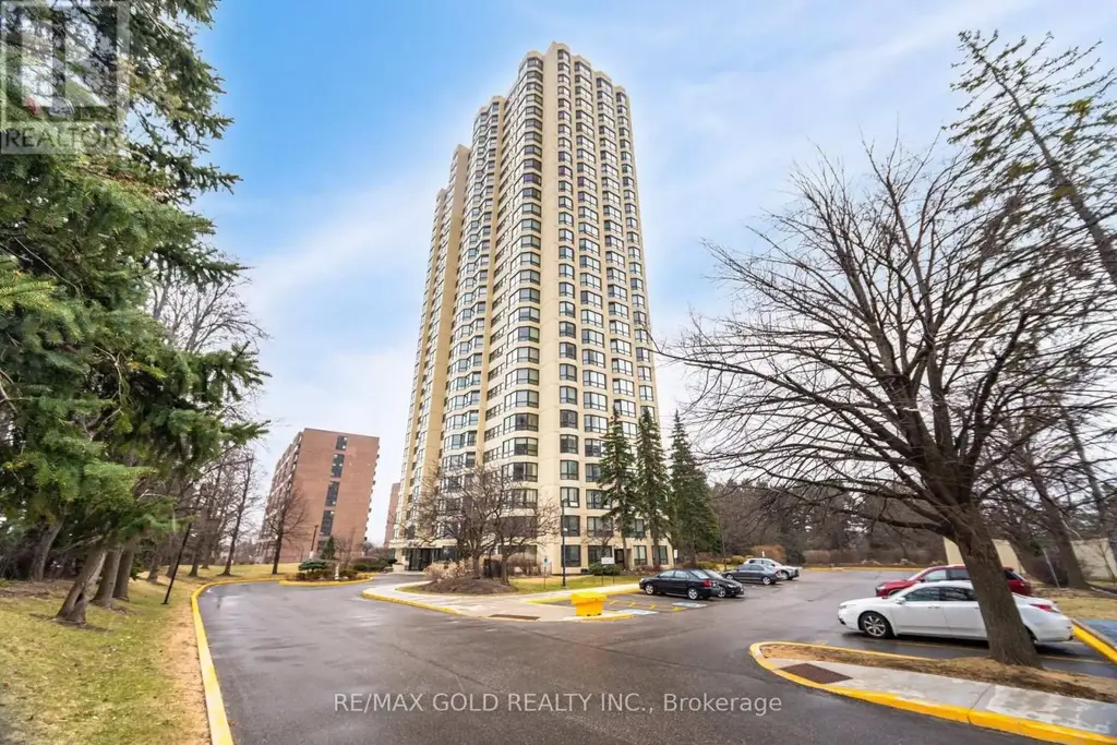 903 - 8 Lisa Street, Brampton (Queen Street Corridor)