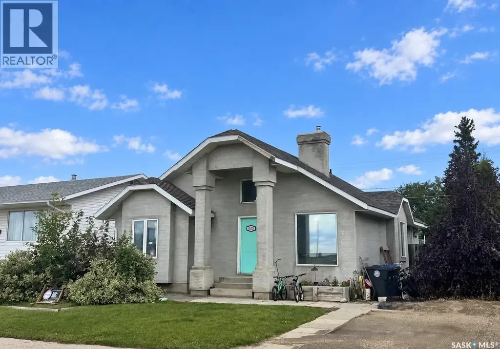 405 2nd Avenue E, Biggar