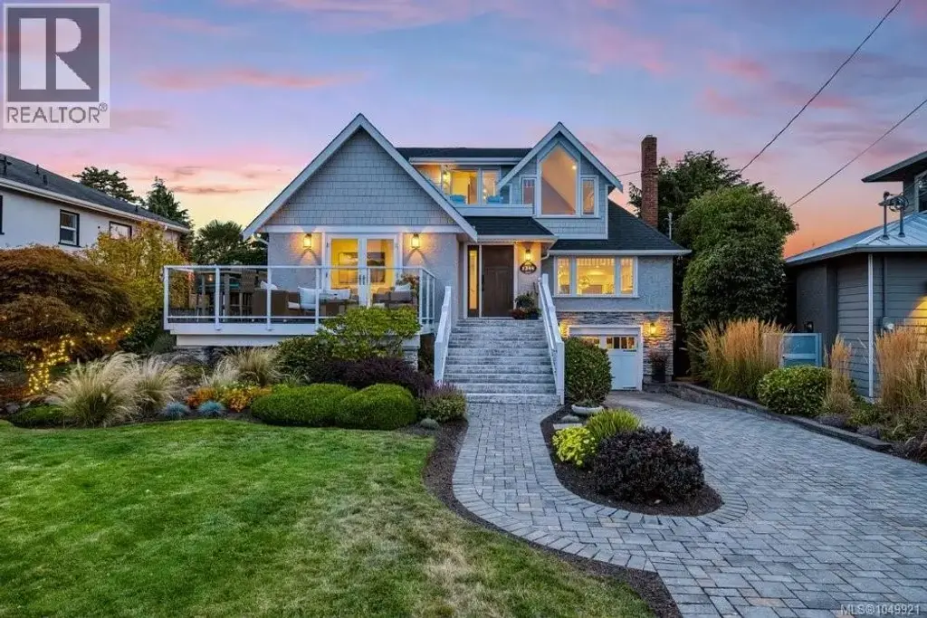 1244 Beach Dr, Oak Bay