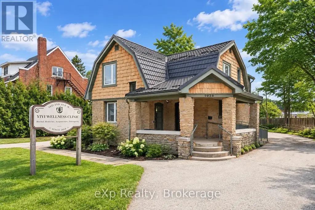 1025 2nd Avenue W, Owen Sound