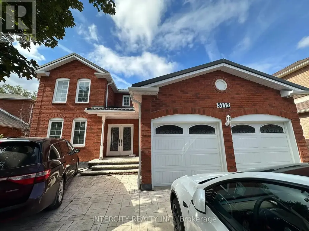 5112 Heritage Hills Boulevard, Mississauga (Hurontario)
