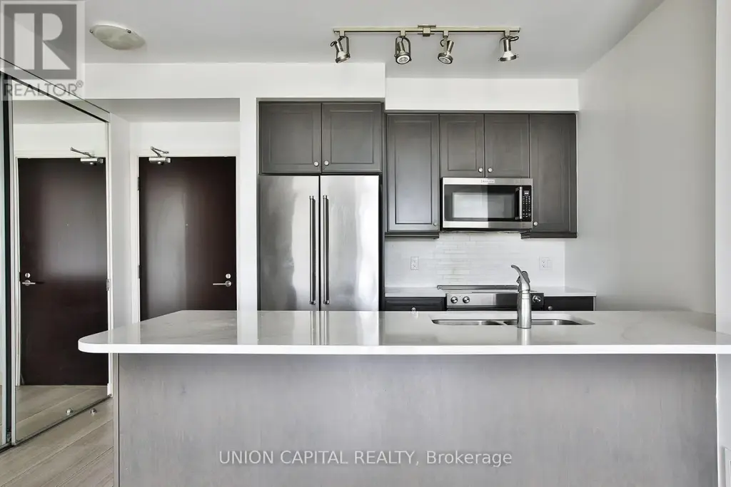 310 - 825 Church Street, Toronto (Rosedale-Moore Park)