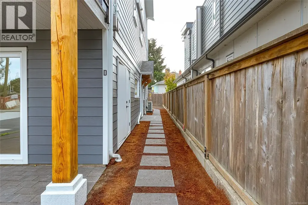 D 2235 Shelbourne St, Victoria