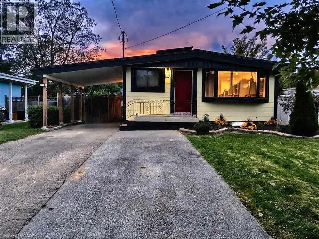 134 Deschene Avenue, Hamilton