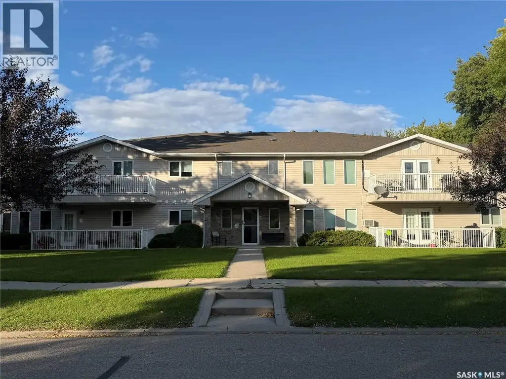 203 304 3rd Avenue E, Watrous