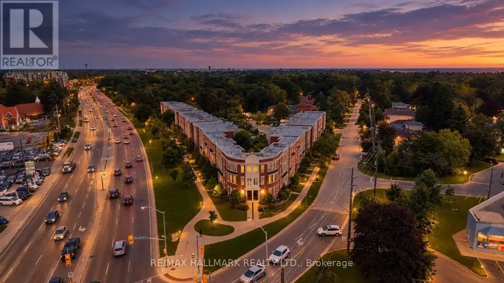 52 - 4689 Kingston Road, Toronto (West Hill)